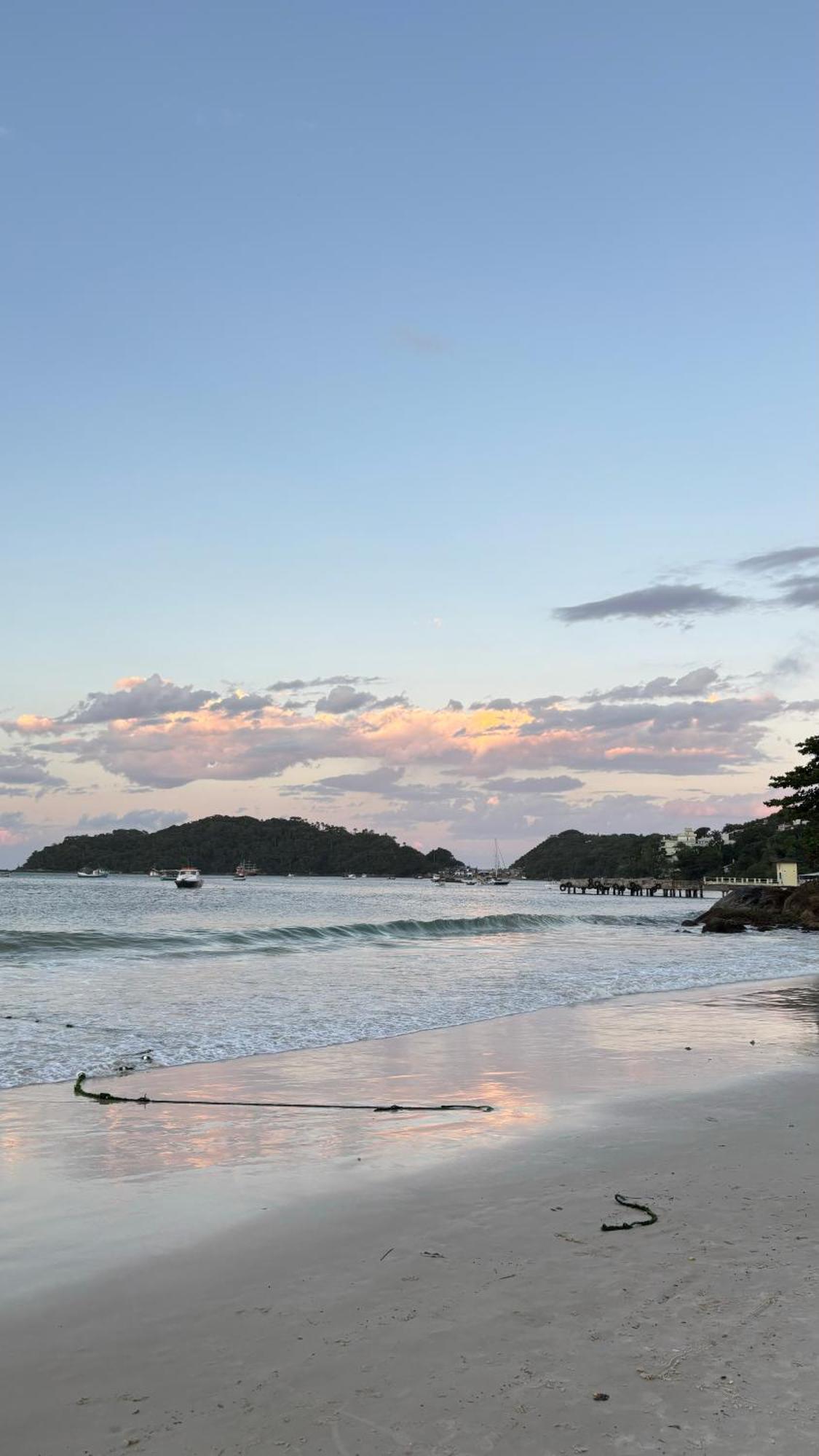 Apto Em Condominio No Centro De Bombinhas, Proximo Da Praia ภายนอก รูปภาพ